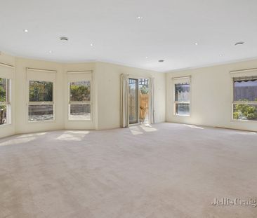 1/12 Dixon Street, Mentone - Photo 2