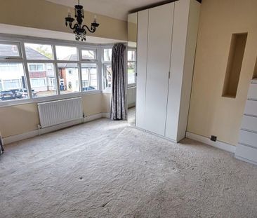 2 bedroom semi-detached house to rent - Photo 4