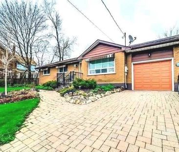 For Lease - 915 Athol Street, Whitby, Ontario - Photo 2
