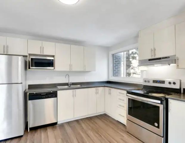 Navaho Townhomes & Garden Homes | 10 Deerfield Drive, Ottawa - Photo 1