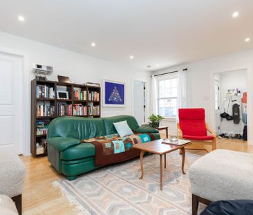 For Lease - 2338 1/2 Queen Street Unit# Main, Toronto, Ontario - Photo 3