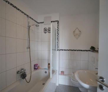 2-ZKB Wohnung mit Balkon, EBK und Stellplatz - Foto 6