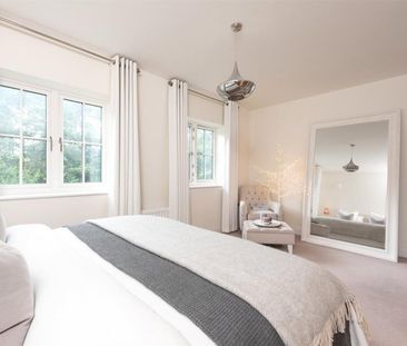 4 bedroom semi-detached house to rent - Photo 6