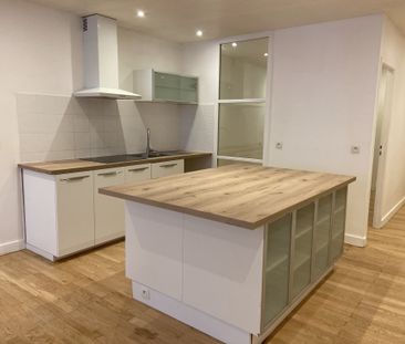 Location Appartement 2 pièces 70m² ANNECY 74000 - Photo 2