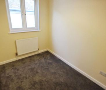 3 bedroom bungalow to rent - Photo 4