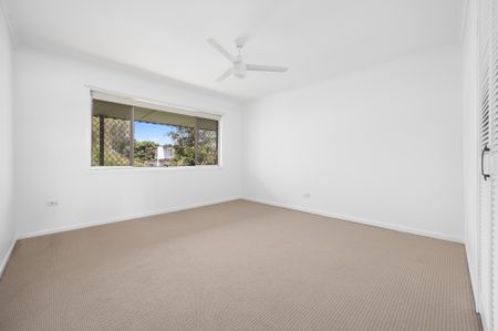 5/10 Tuesley Easement, Southport QLD 4215 - Photo 3