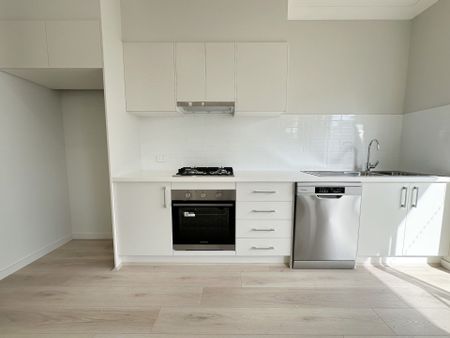Brand-New Modern 2-Bedroom Granny Flat - Photo 3
