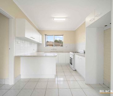 CENTRAL LOCATION - Photo 4