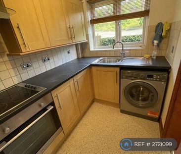 2 bedroom flat to rent - Photo 5