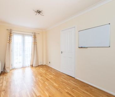 3 bedroom terraced house to rent - Photo 4