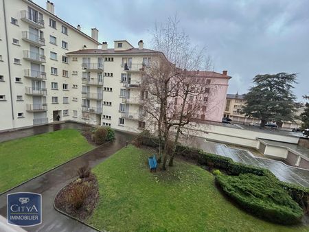Location Appartement 3 pièces 66m² BOURG EN BRESSE 01000 - Photo 2