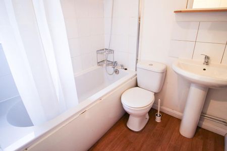 1 bedroom flat to rent - Photo 4