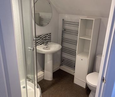 3 Bed Flat, Stonegate Road, LS6 - Photo 6