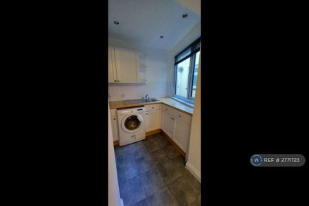1 bedroom terraced house to rent - Photo 3