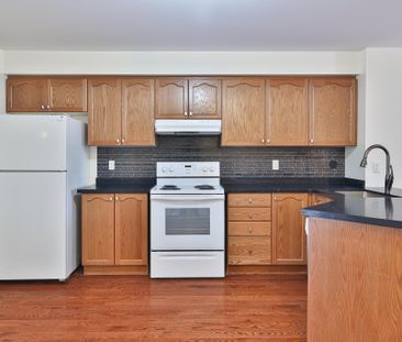 For Lease - 57 Ted Wray Circle, Toronto, Ontario - Photo 4