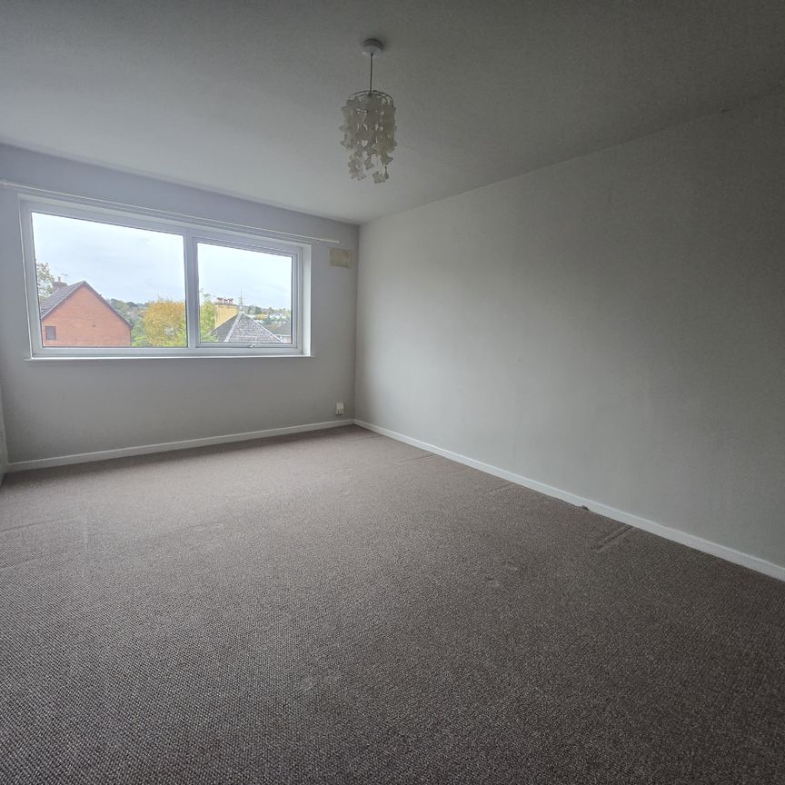 The Beeches - Photo 1