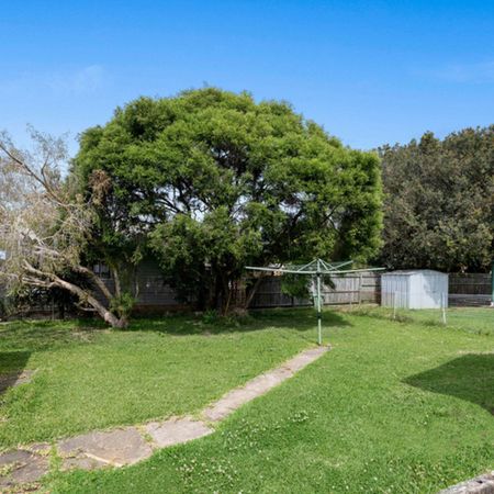 Fully Furnished, All-Inclusive Room in a Convenient Zillmere Location! - Photo 4