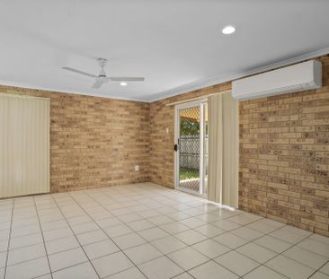 Cute and convenient location - Photo 1