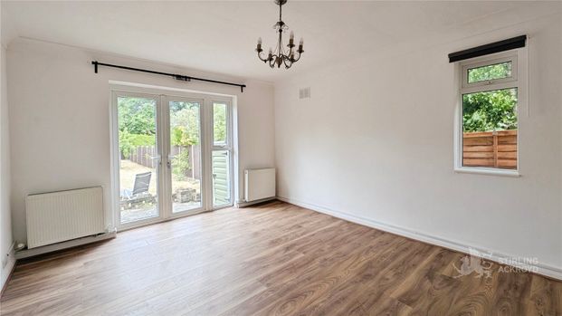 Cheyham Gardens, Cheam, Sutton, Surrey, SM2 7NH - Photo 1