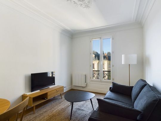 IVRY SUR SEINE - 2 PIECE MEUBLE 33M² - REFAIT A NEUF - Photo 1