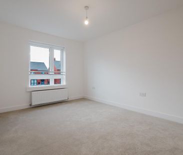 4 bedroom detached house to rent - Photo 1