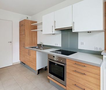 Appartement à louer - REIMS - SAINT REMI - Photo 4