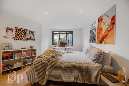 2 Bedroom Apartment, Wellington Court, Shelton Street, London, Greater London, Covent Garden, WC2H - Photo 5