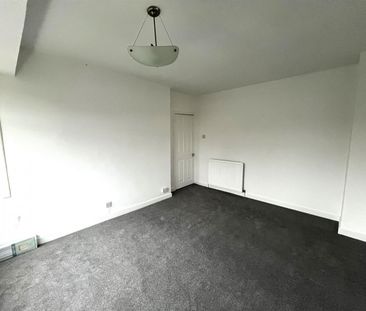 3 Bed Semi-detached house For Rent - Photo 3