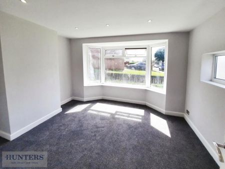 3 bedroom semi-detached house to rent - Photo 2