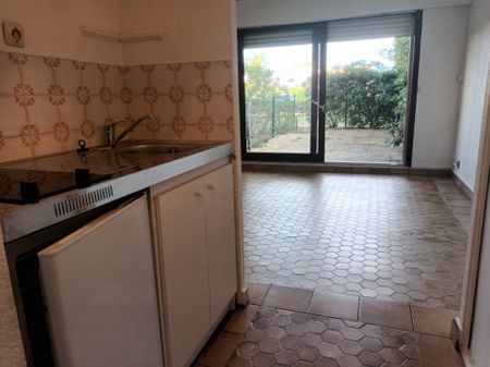 Location Appartement 1 pièce 23m² - Photo 2