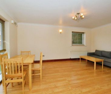 Oakley Close, Isleworth - Photo 4