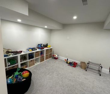 For Lease - 3430 Hayhurst Crescent, Oakville, Ontario - Photo 4