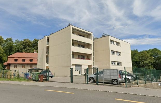 SPACIEUX LOGEMENT BIEN SITUE - Photo 1