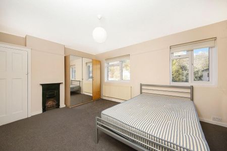3 bedroom terraced house to rent - Photo 5