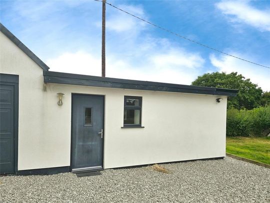1 bedroom semi-detached house to rent - Photo 1