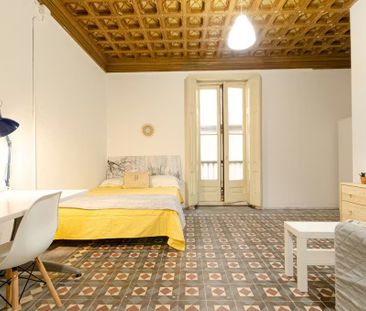 Carrer de Santa Anna, Barcelona, Catalonia 08002 - Photo 4