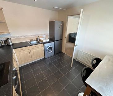 2 bedroom flat to rent - Photo 6