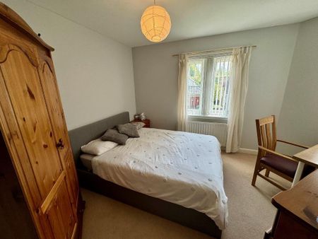 3 bedroom flat to rent - Photo 5