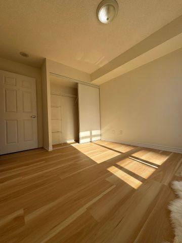 For Lease - 3888 Duke Of York Blvd Boulevard Unit# 834, Mississauga, Ontario - Photo 4