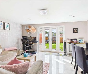 Jade Way, Crawley, West Sussex, RH10 - Photo 2