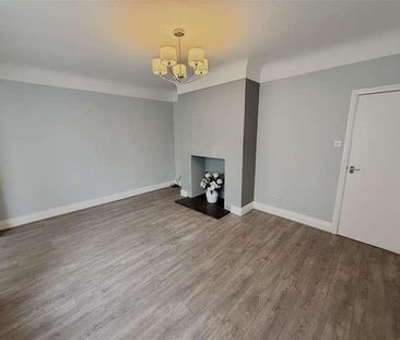 Whitfield Lane, Heswall, CH60 - Photo 2