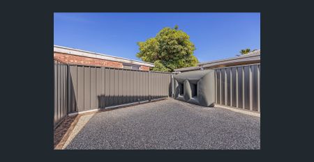 Beautifully Presented Brand New Townhouse for Lease - Photo 3