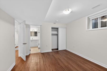 For Lease - 3139 Dover Crescent, Mississauga, Ontario - Photo 2