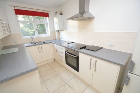 2 bedroom flat to rent, - Photo 2