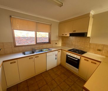 3 BEDROOM DOUBLE STORY UNIT IN CBD! - Photo 6