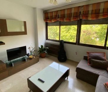 Piso de alquiler en Ciudad Jardín - Zoco - Foto 2