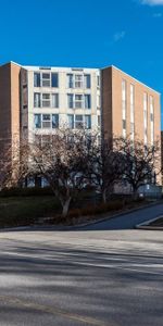 Large 5 1/2 - 3 Bd Room Saint-Laurent - Photo 4