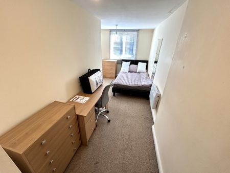 New Park Terrace, Treforest, Pontypridd - Photo 3