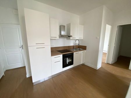 Location Appartement 3 pièces 72m² - Photo 5