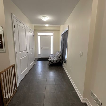For Lease - 77 Diana Avenue Unit# 118, Brantford, Ontario - Photo 2